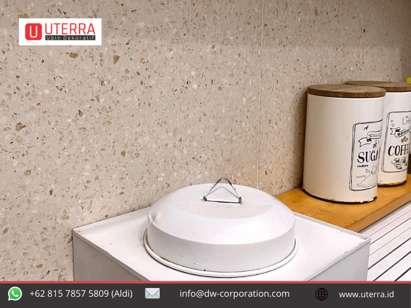Ubin Teraso untuk Dinding Dapur