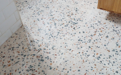 5 Langkah Tepat Merawat Terrazzo Agar Tetap Mengkilap Lebih Lama
